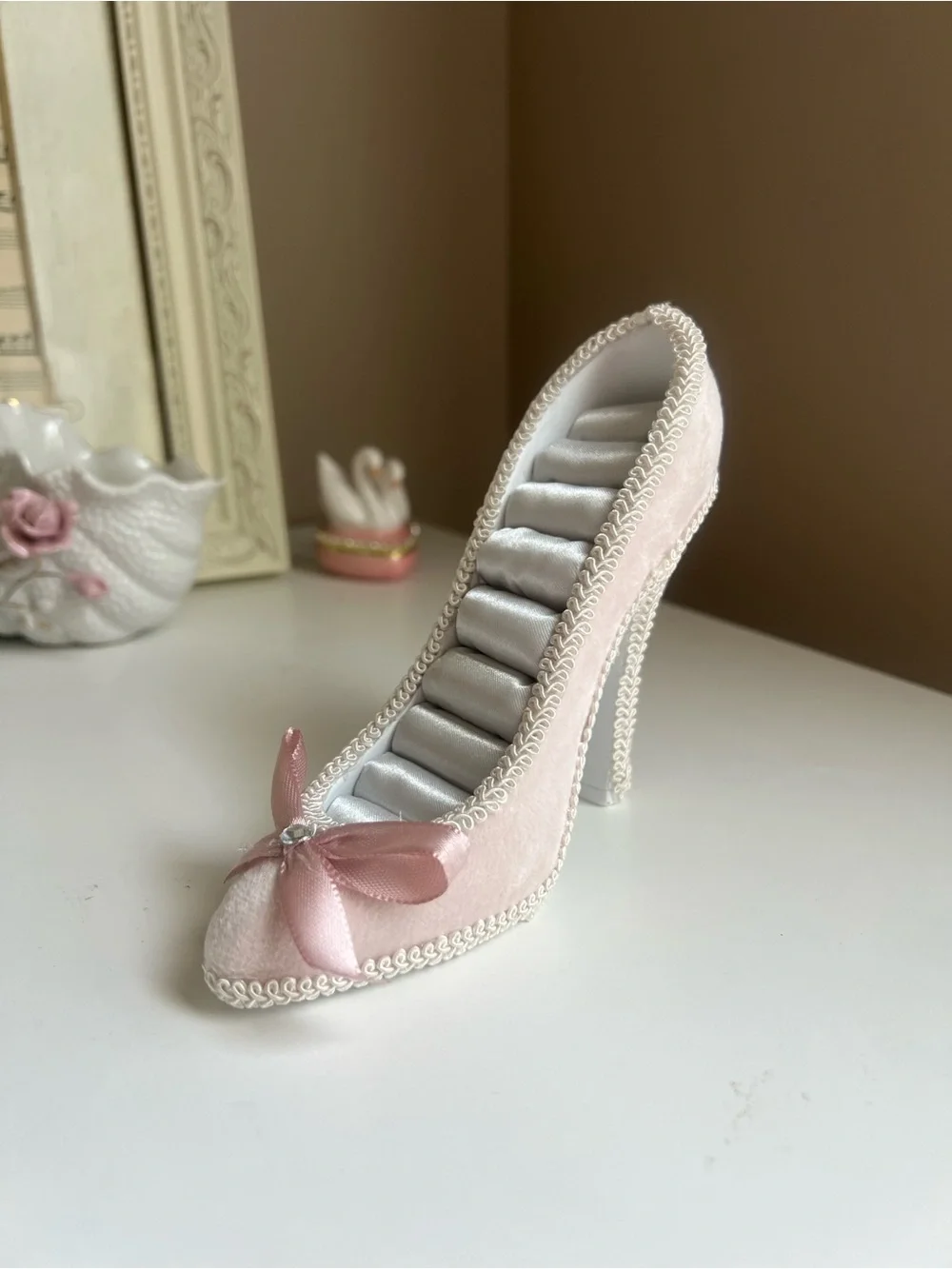 Vintage Pink Satin Bow High Heel Ring Holder